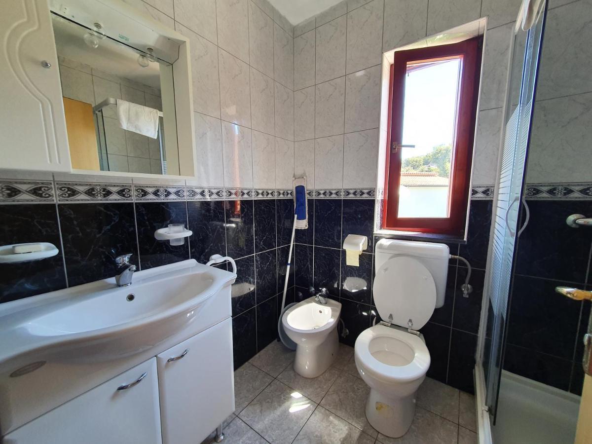 Apartment Apartments Viktor