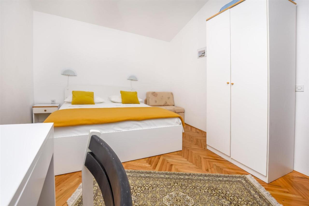 Apartments Viktor *
