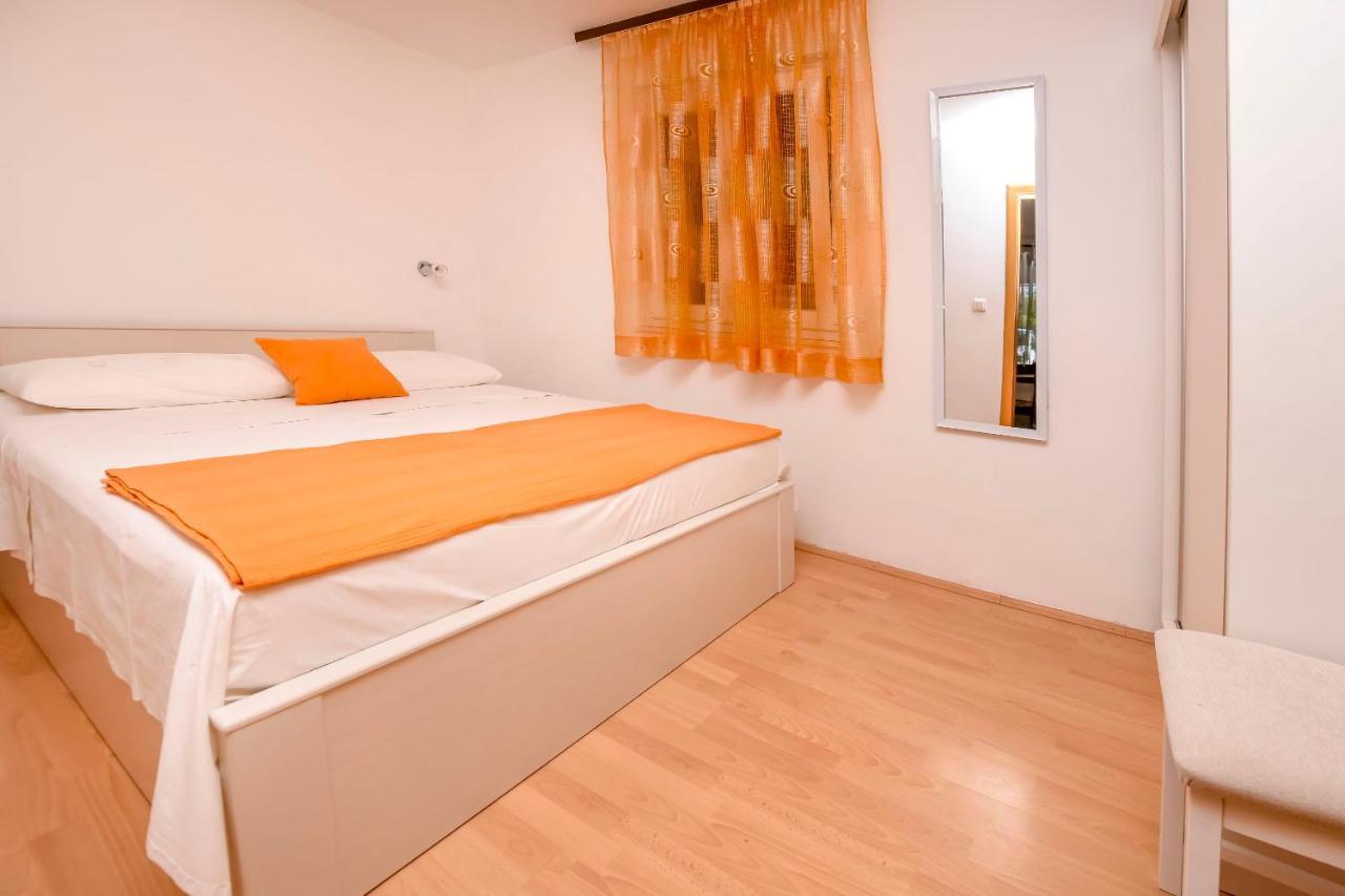 Apartments Viktor Apartmán *