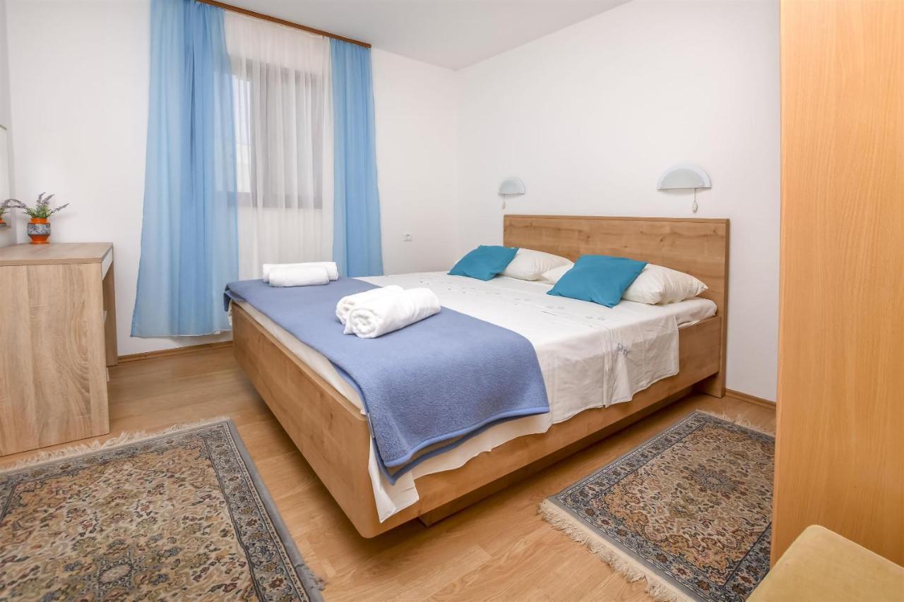 Apartment Apartments Viktor *