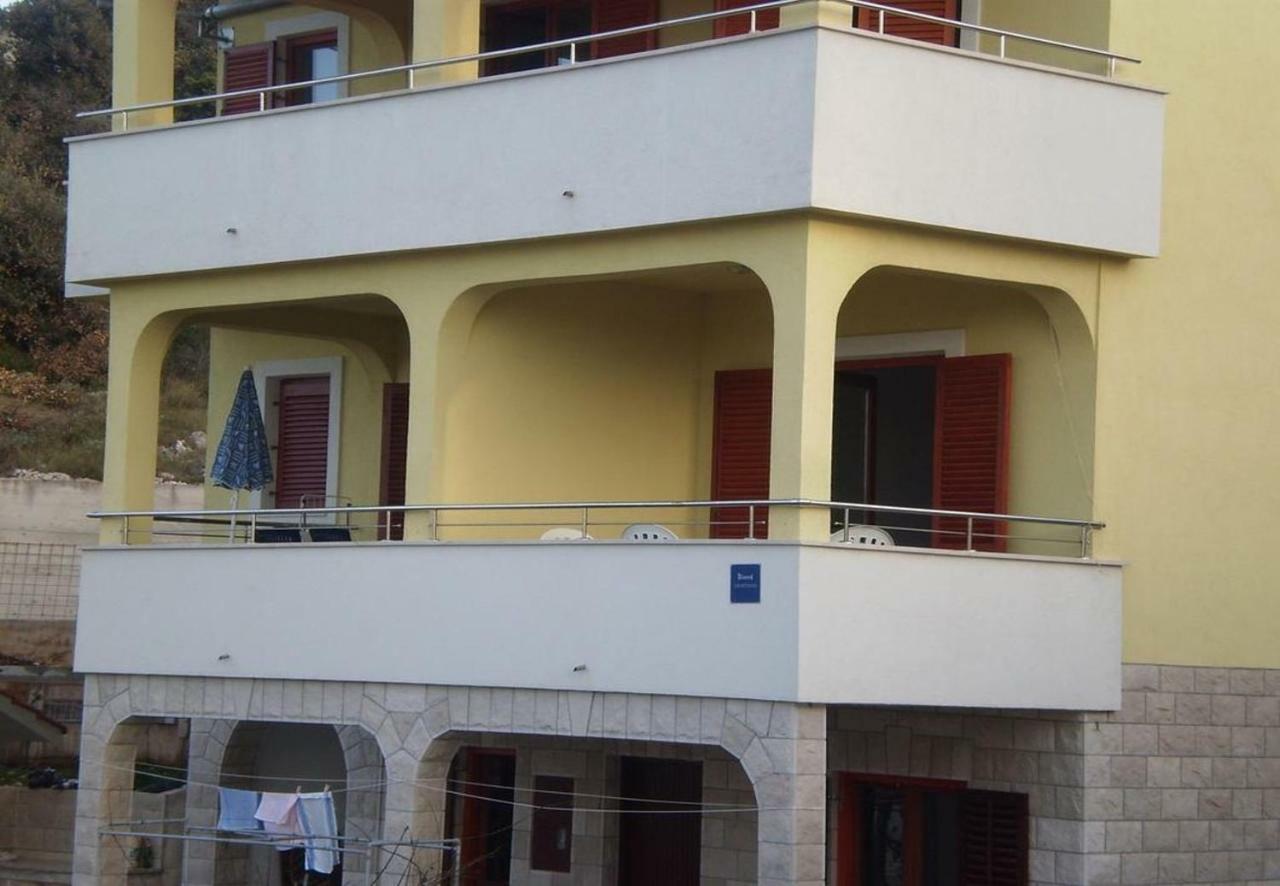 Apartments Viktor Apartmán *